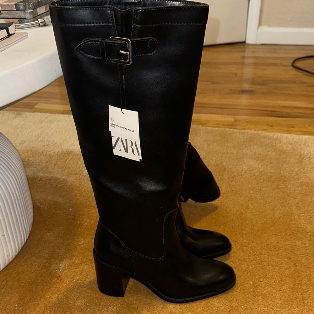 Zara Black Heeled Boots with Buckle Detail
